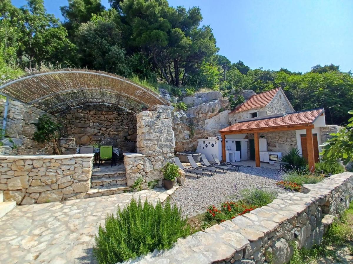 Vila Kuca Za Odmor Leptiric Pisak Exteriér fotografie