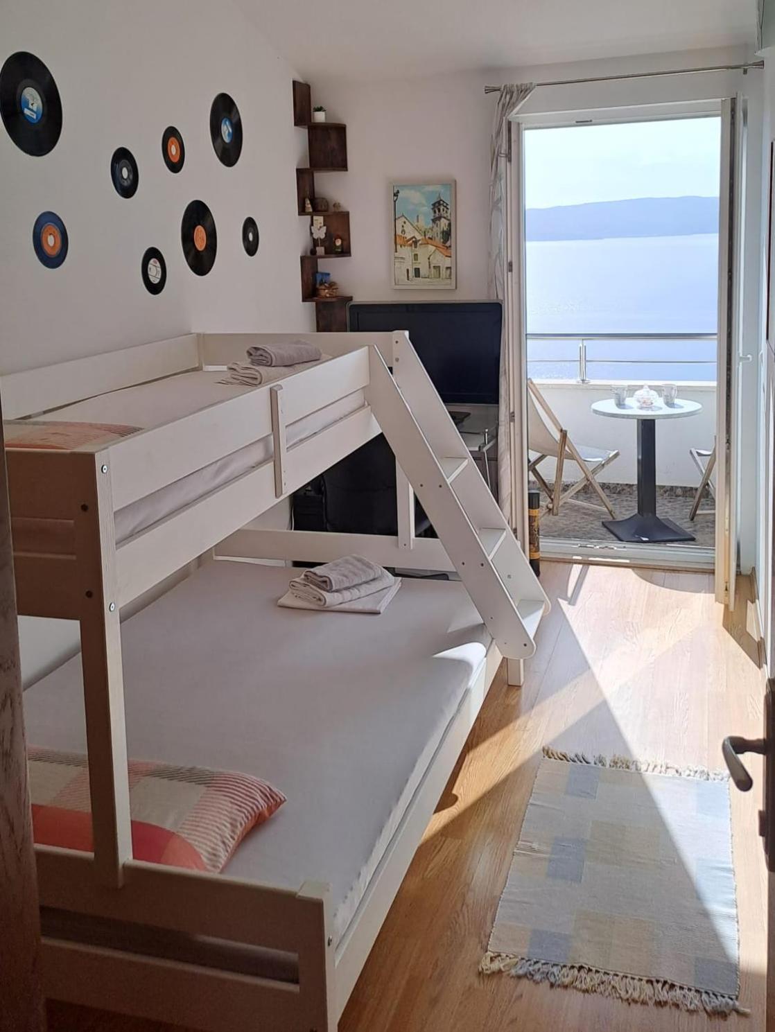 Vila Kuca Za Odmor Leptiric Pisak Exteriér fotografie