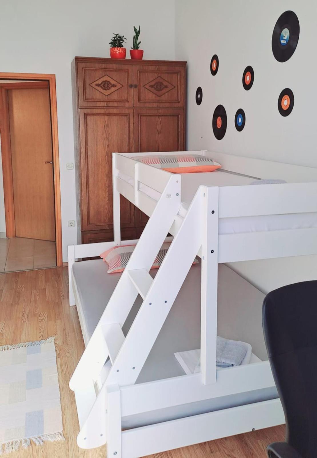 Vila Kuca Za Odmor Leptiric Pisak Exteriér fotografie