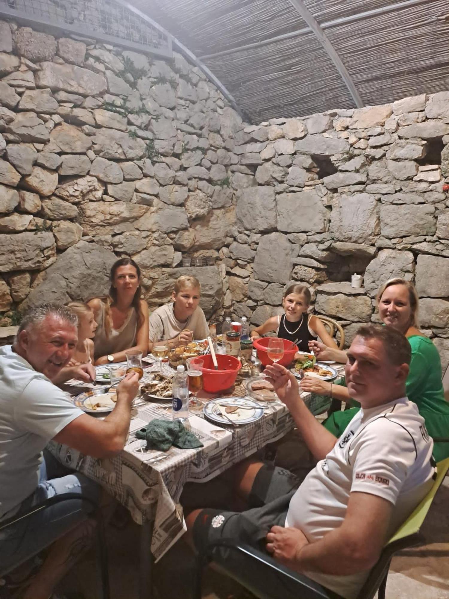 Vila Kuca Za Odmor Leptiric Pisak Exteriér fotografie